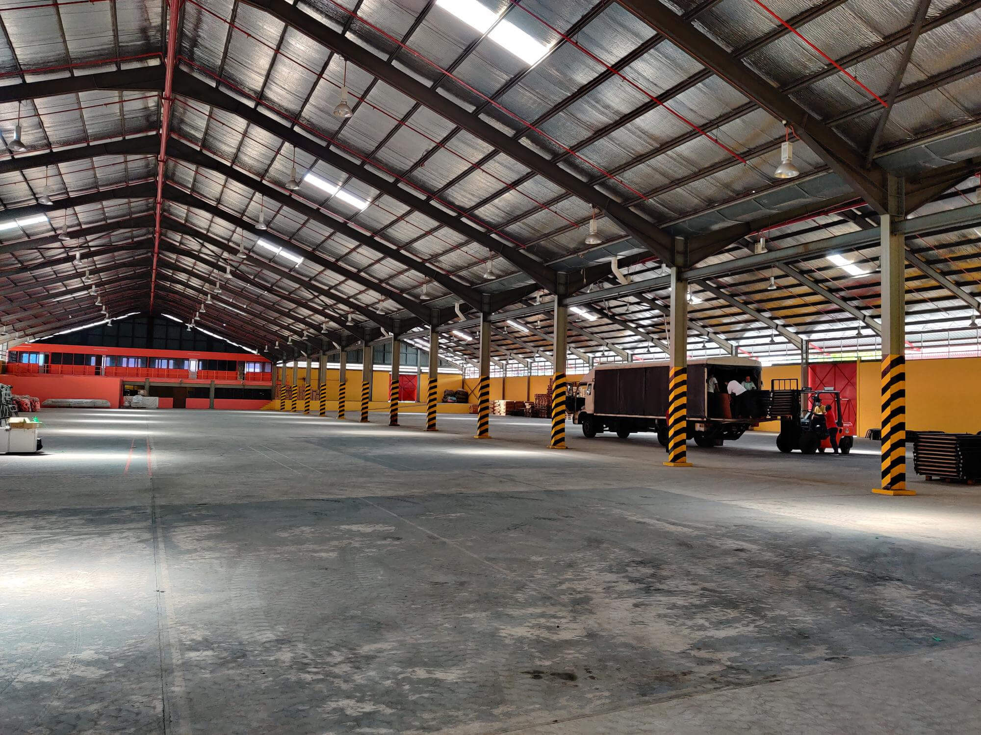 Explore various roofing of materials to suchmetal.